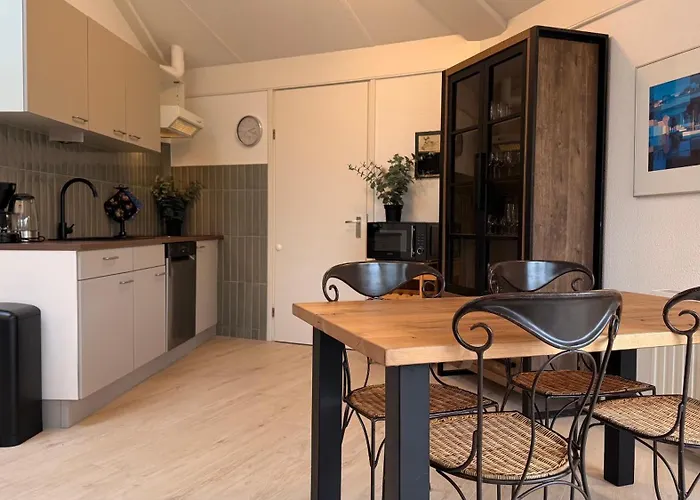 Semesterbostad Zeester 189